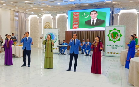 WATANYŇ BUÝSANJY BAGTYÝAR ÝAŞLAR